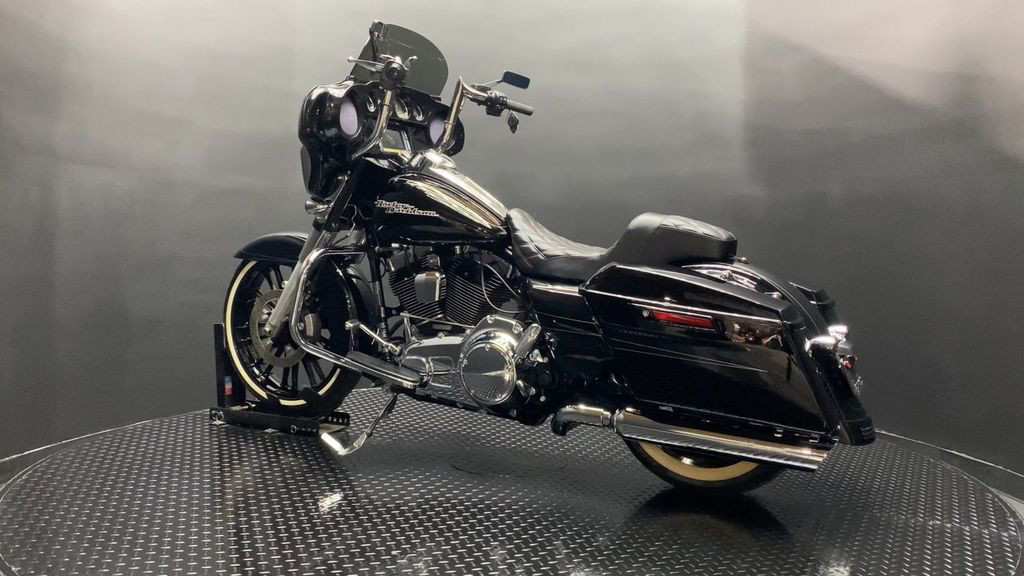 Street Glide® Special