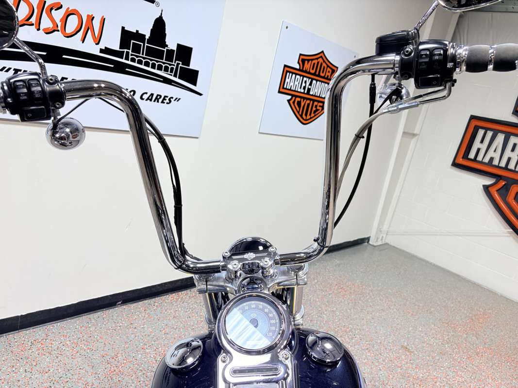 Dyna® Super Glide Custom