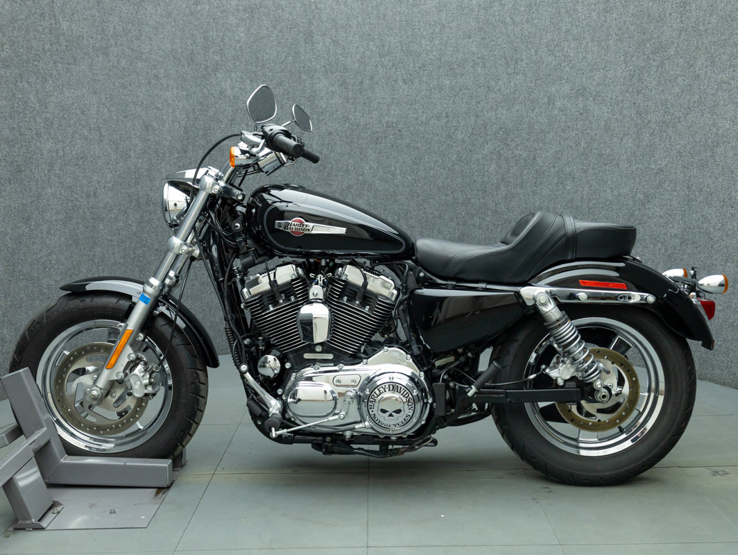 Sportster® 1200 Custom