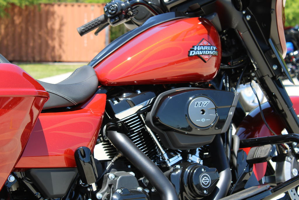 Street Glide®