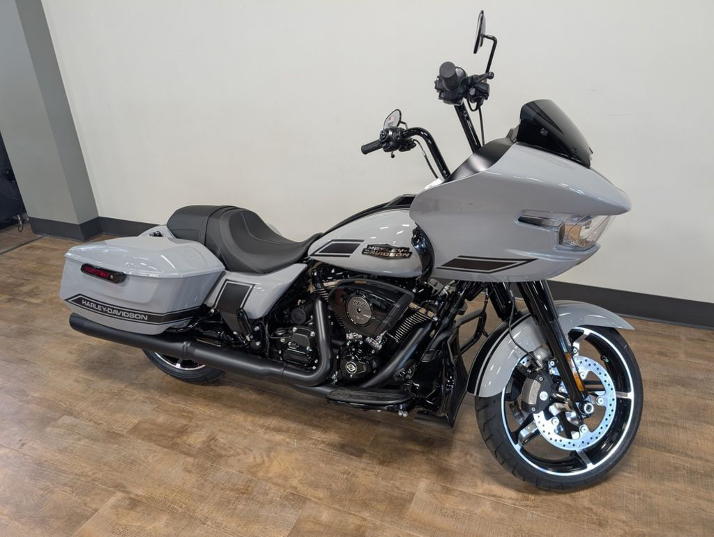 Road Glide®