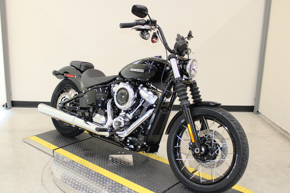 Street Bob®