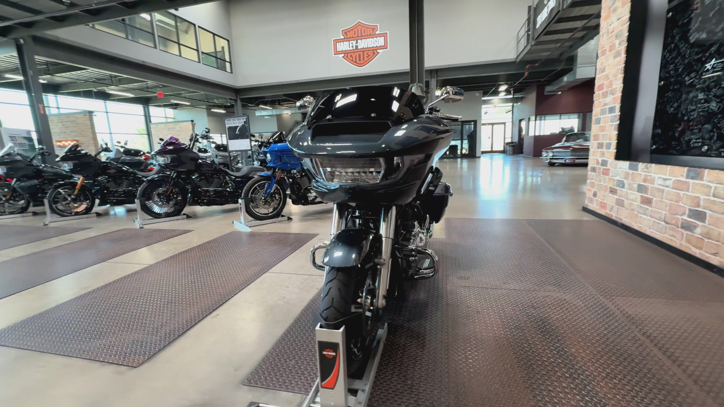Road Glide®