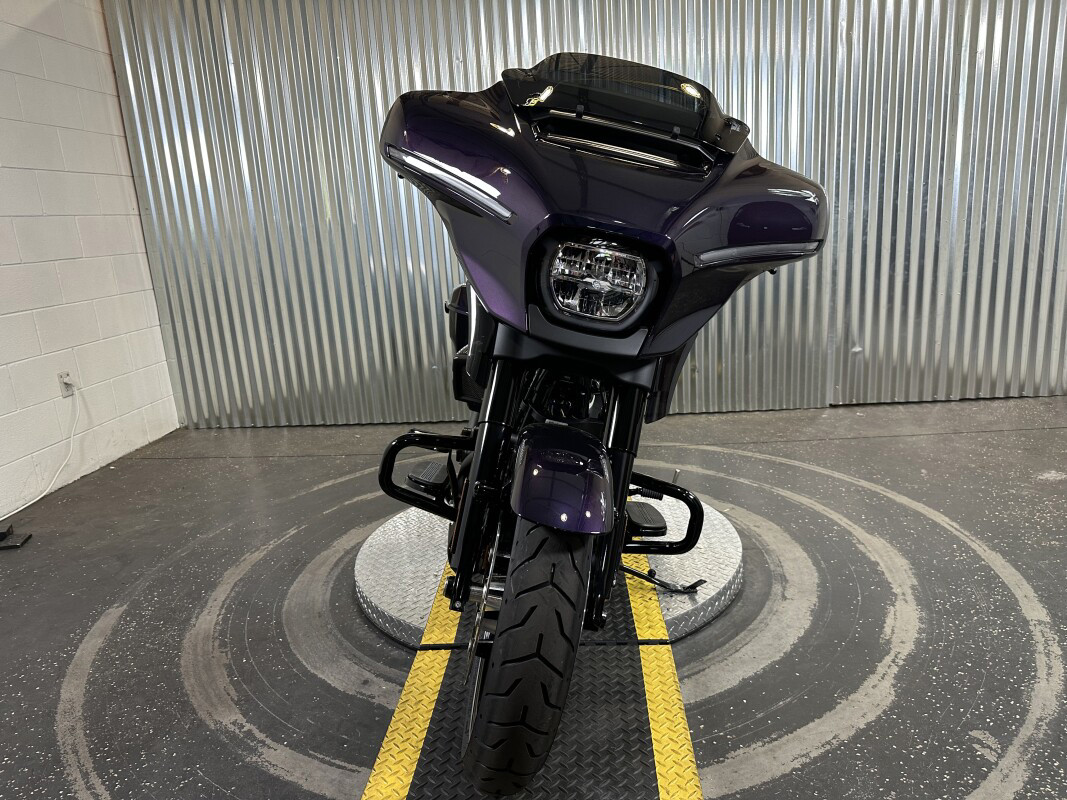 Street Glide®