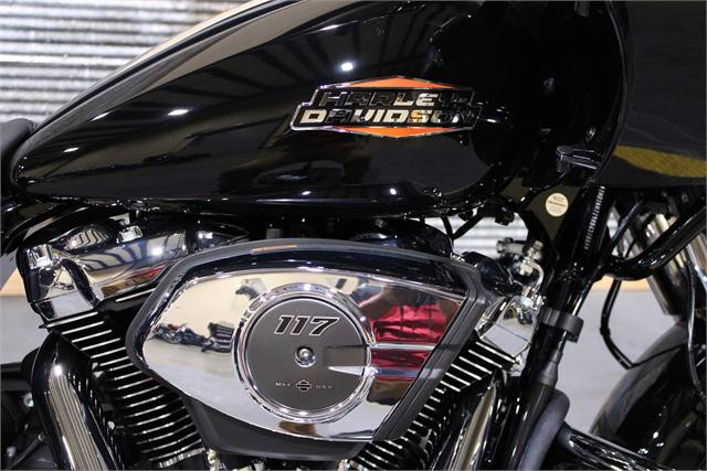 Road Glide®
