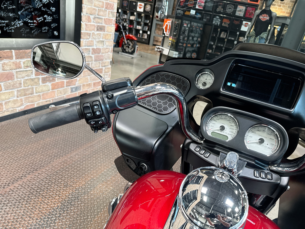 Road Glide®