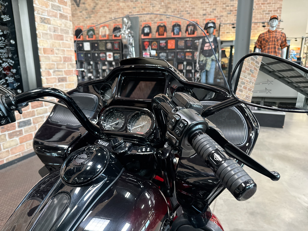 CVO® Road Glide®