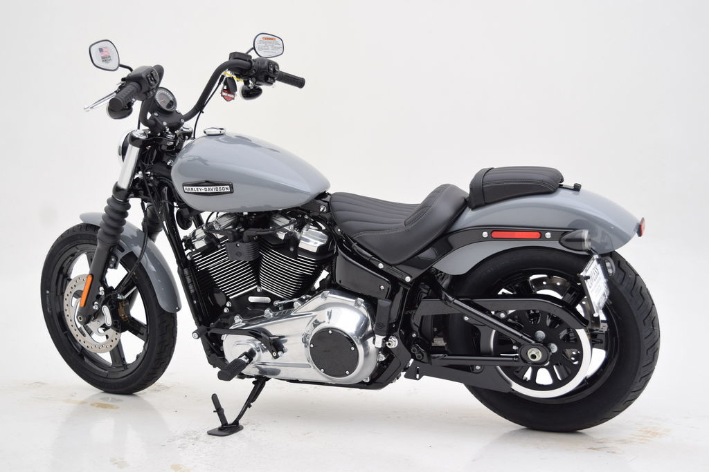 Street Bob®