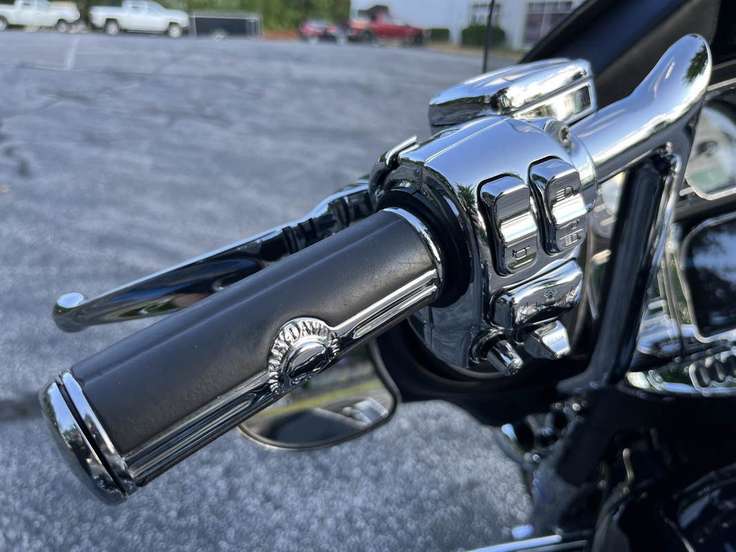 Street Glide®
