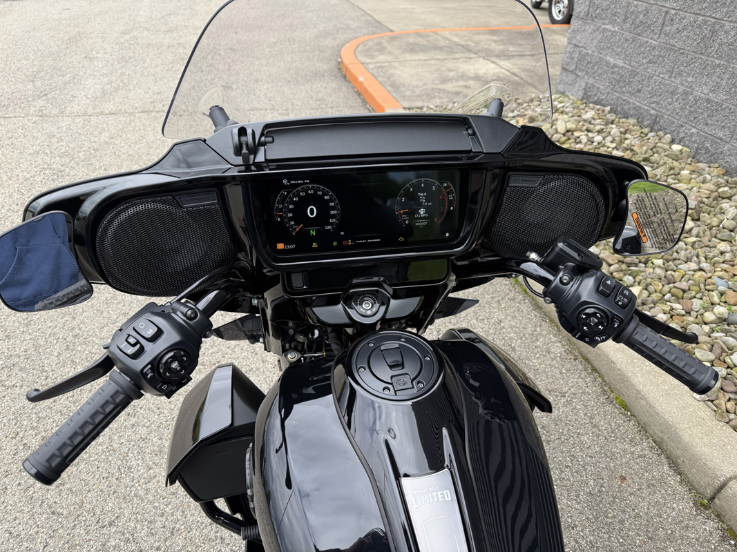 Street Glide® 3 Limited