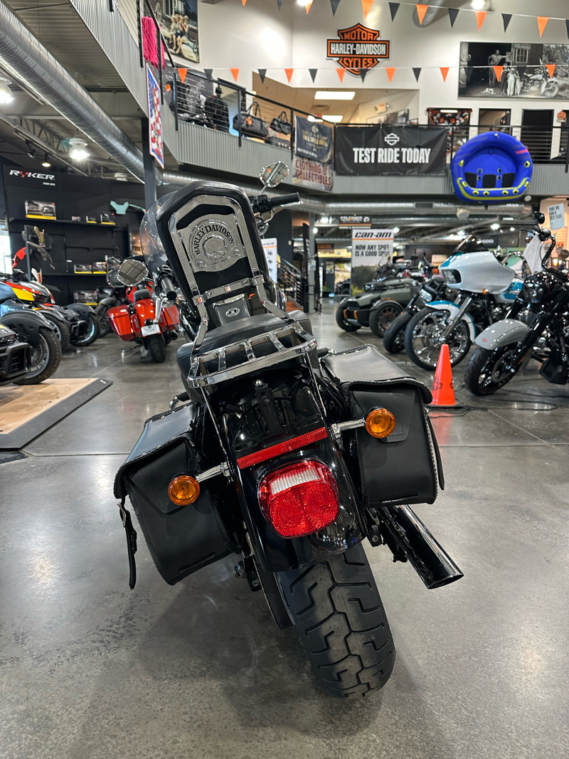 Dyna® Super Glide® Custom