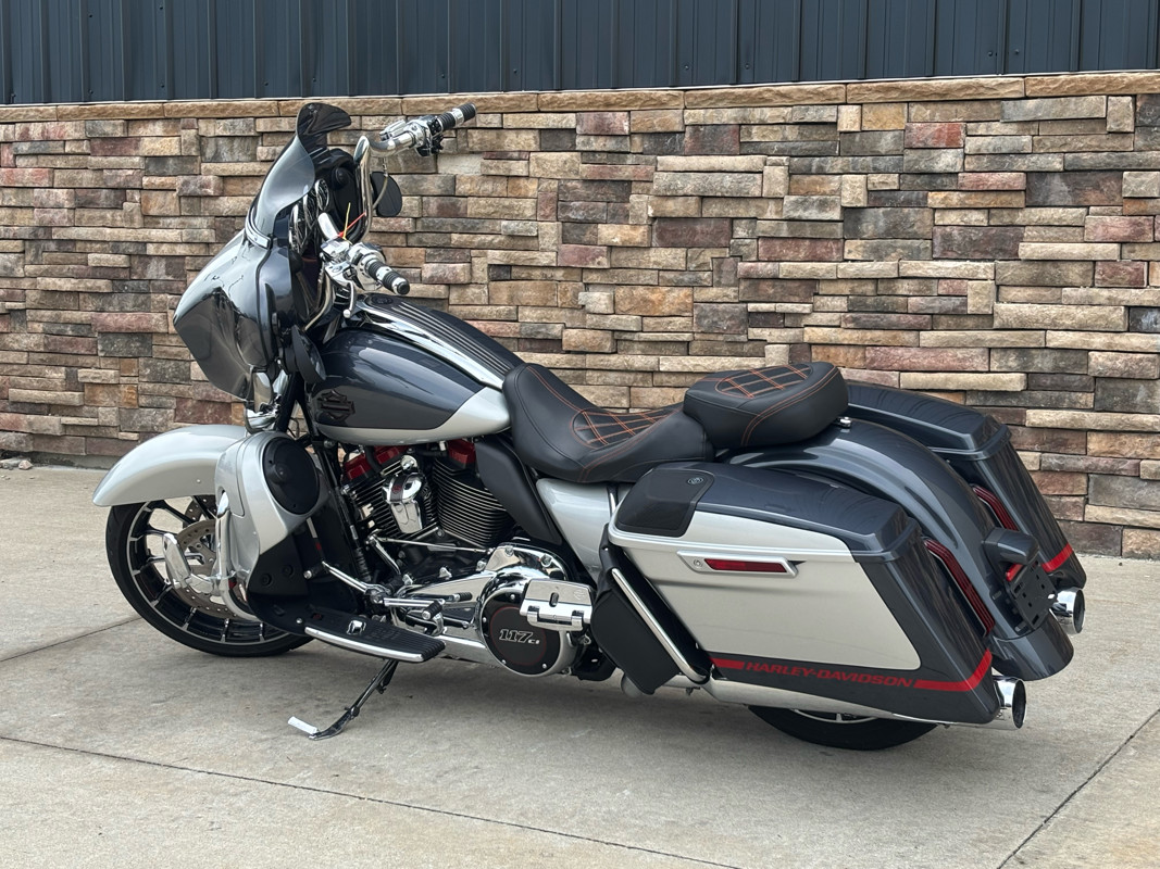 CVO® Street Glide®
