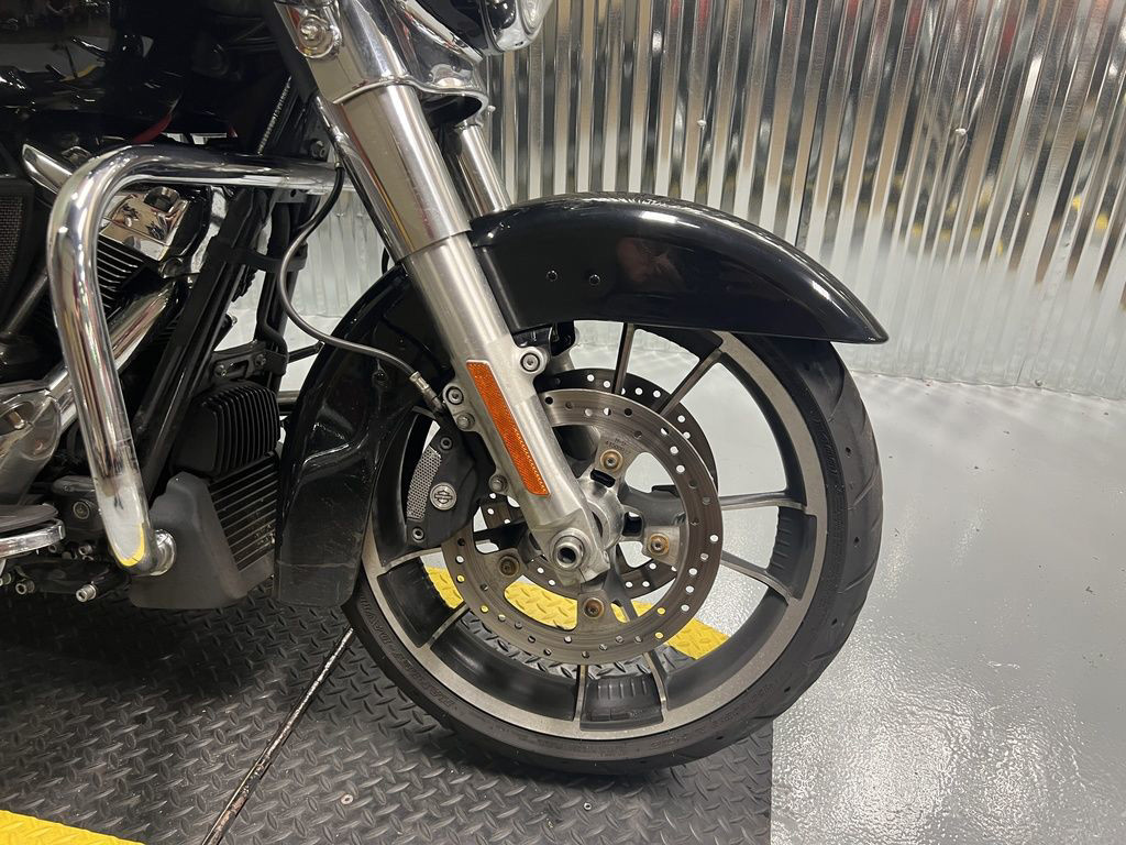 Street Glide®