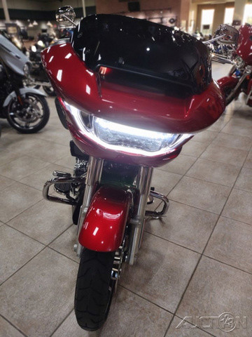 Road Glide®