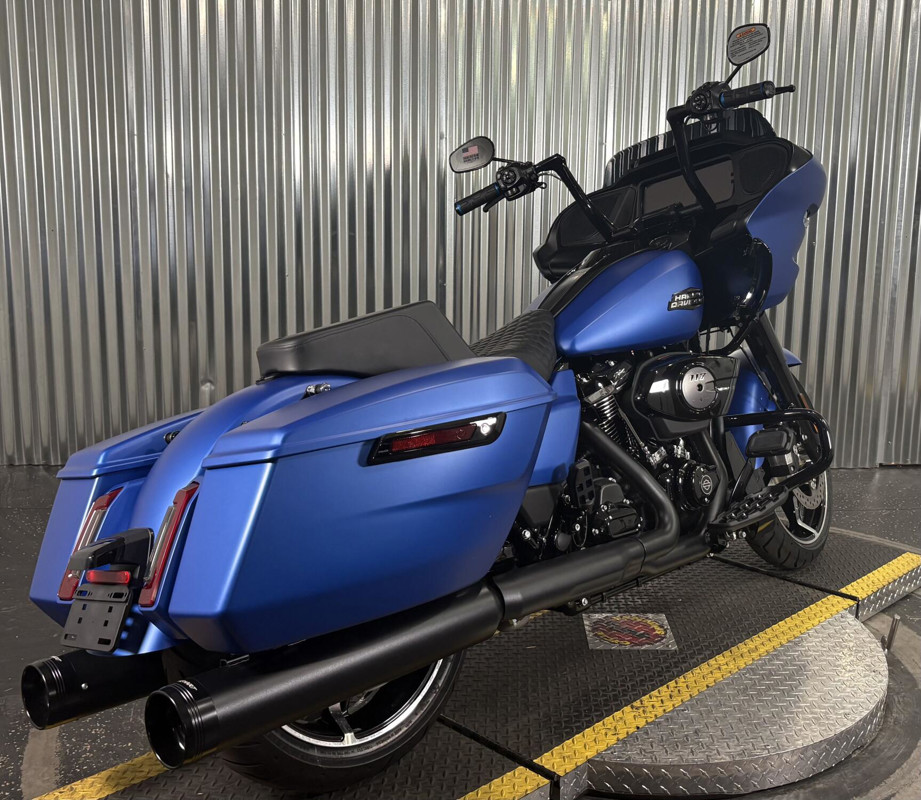 Road Glide®