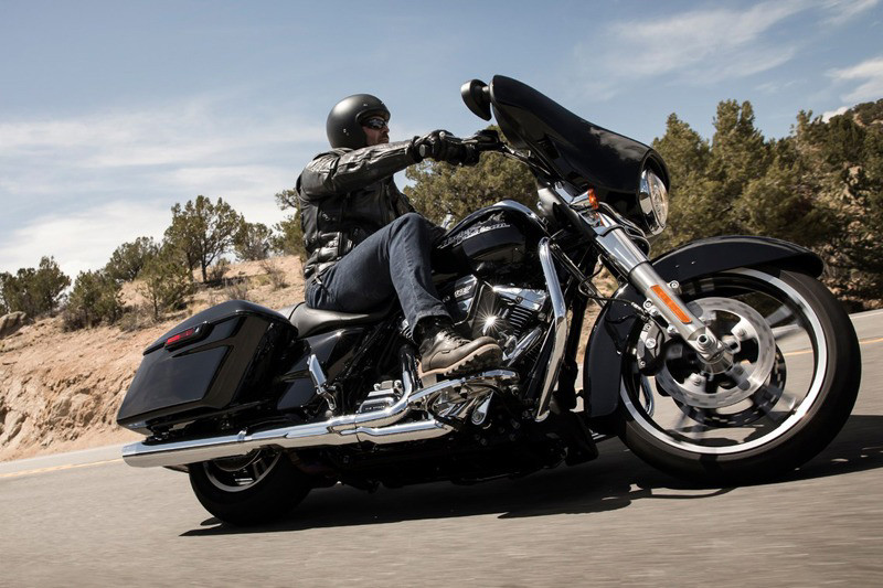 Street Glide®