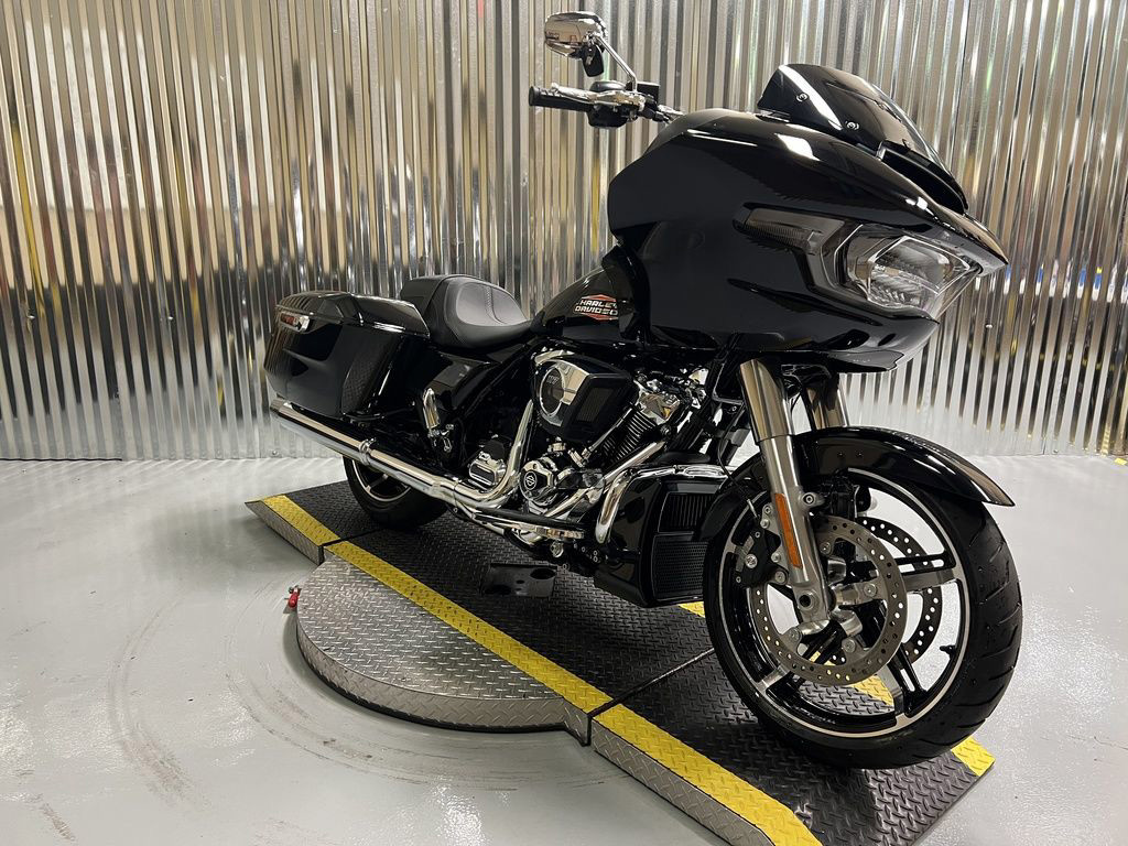 Road Glide®