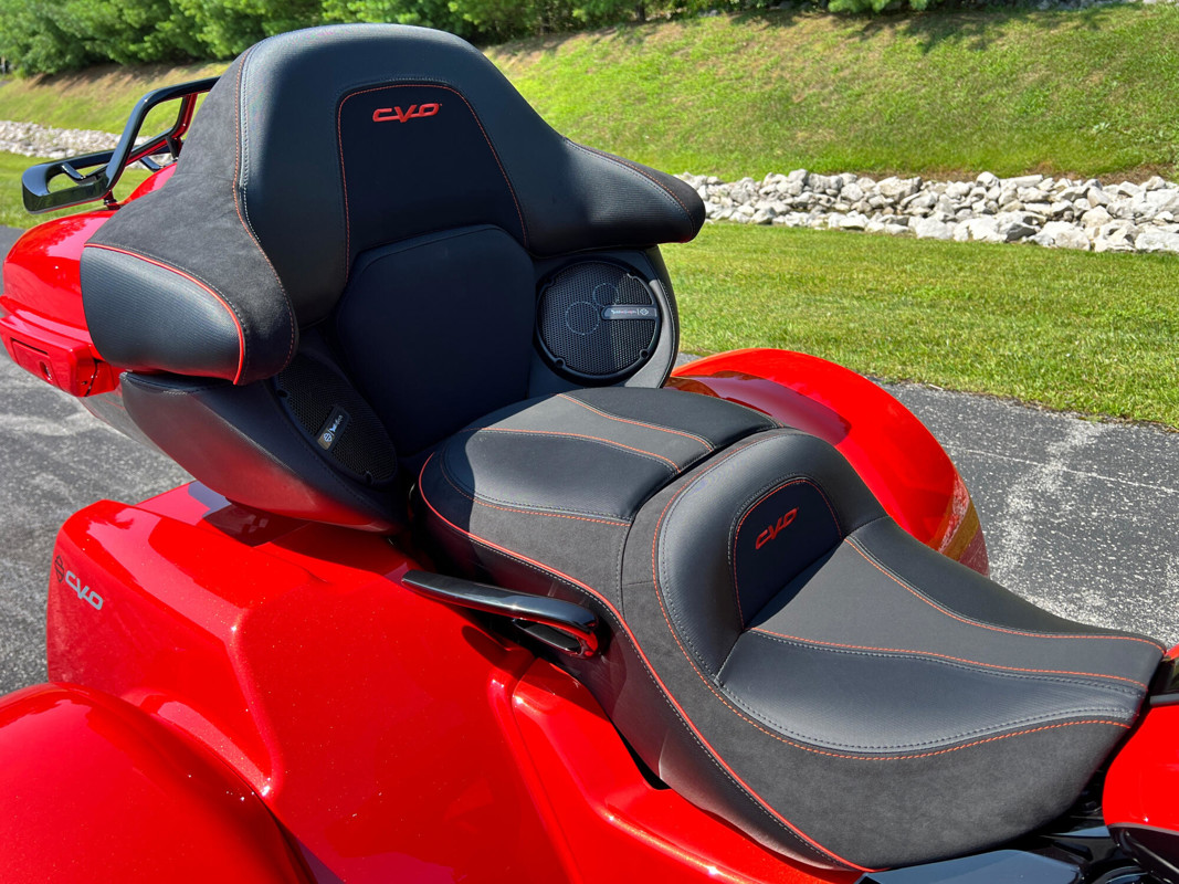 CVO® Street Glide® 3 Limited