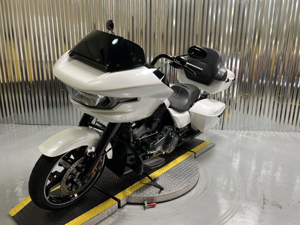 Road Glide®