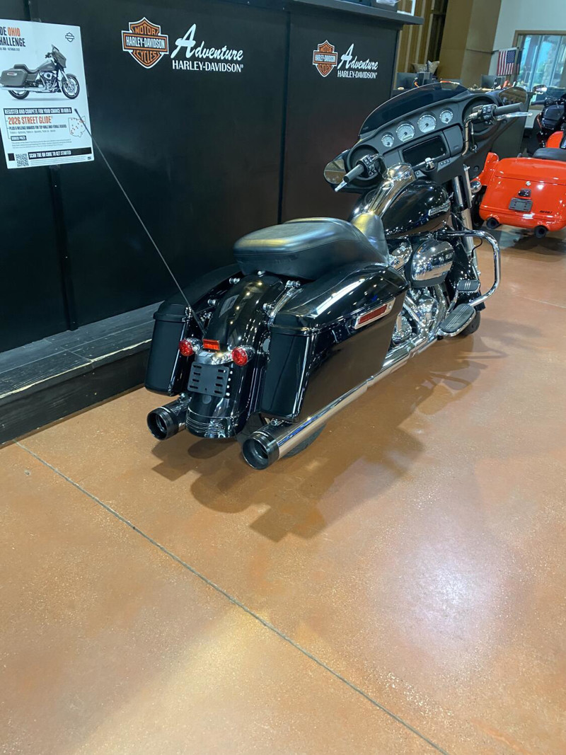 Street Glide®