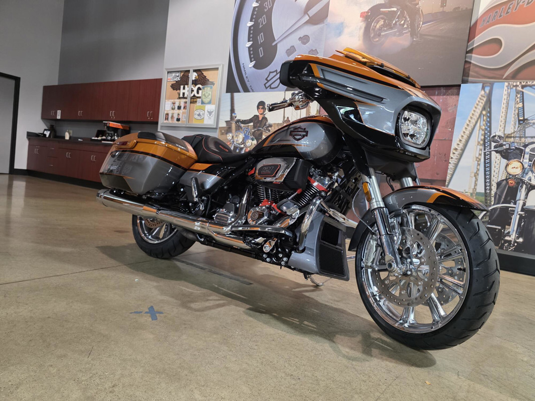 CVO® Street Glide®