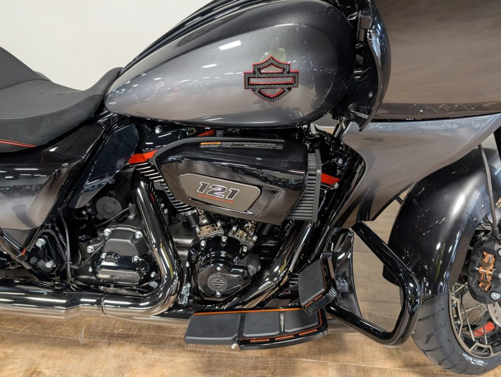CVO® Road Glide®