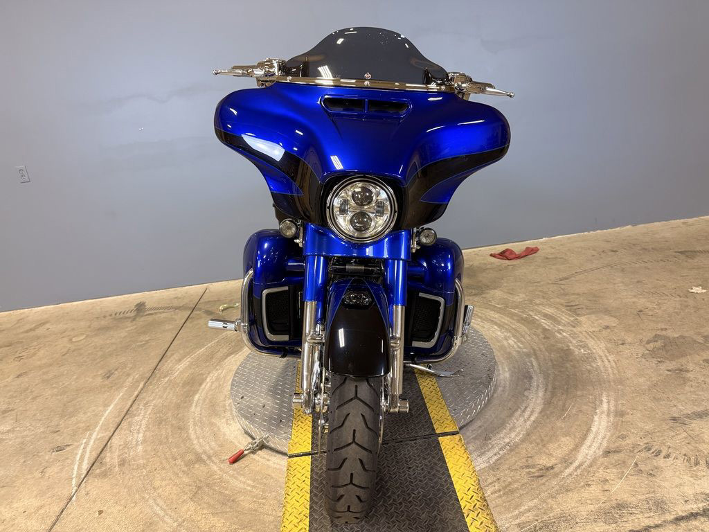 CVO® Street Glide®