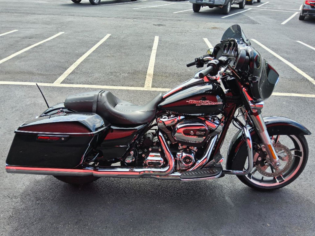 Street Glide® Special