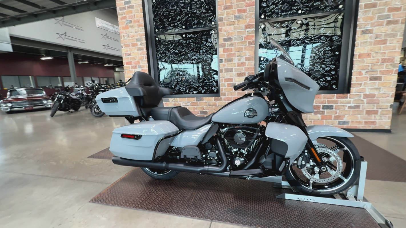 Street Glide® Ultra