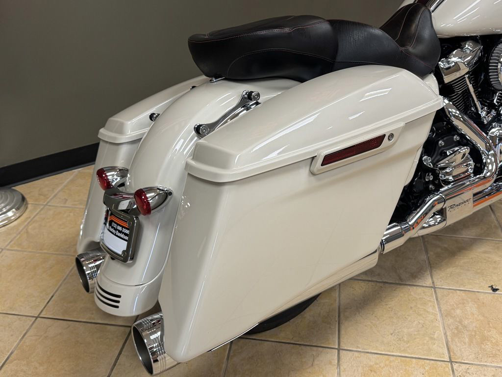 Street Glide® Special