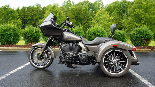 Road Glide® 3