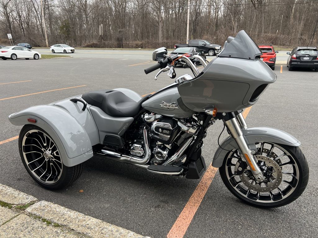 Road Glide® 3