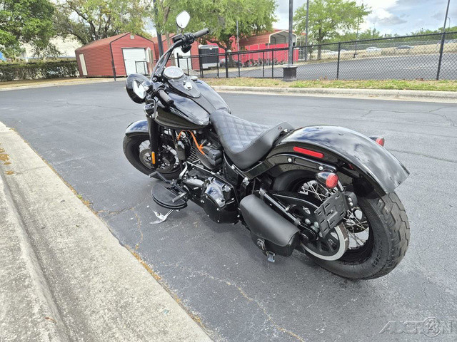 Softail® Slim® S