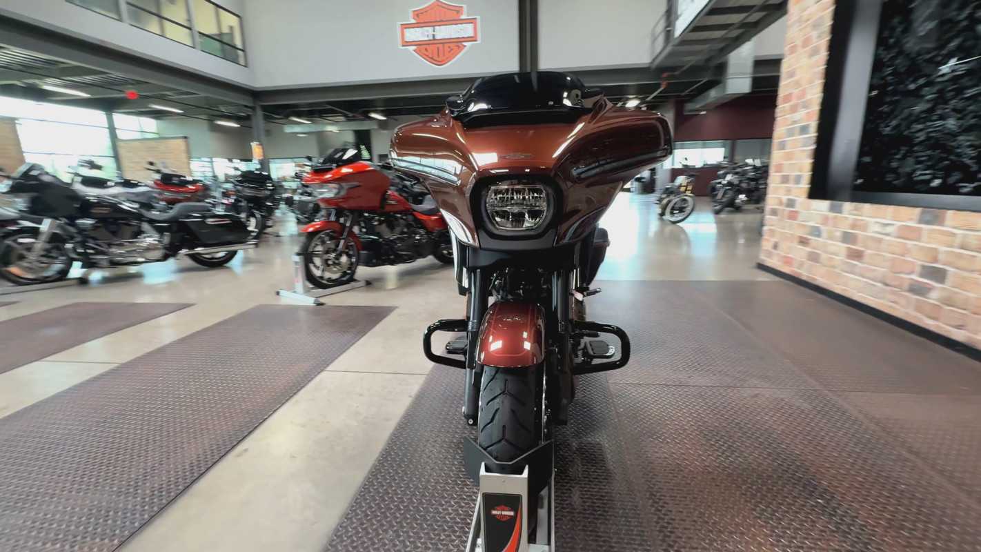 CVO® Street Glide®