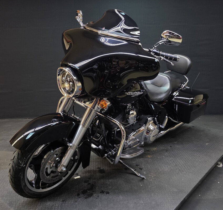 Street Glide®