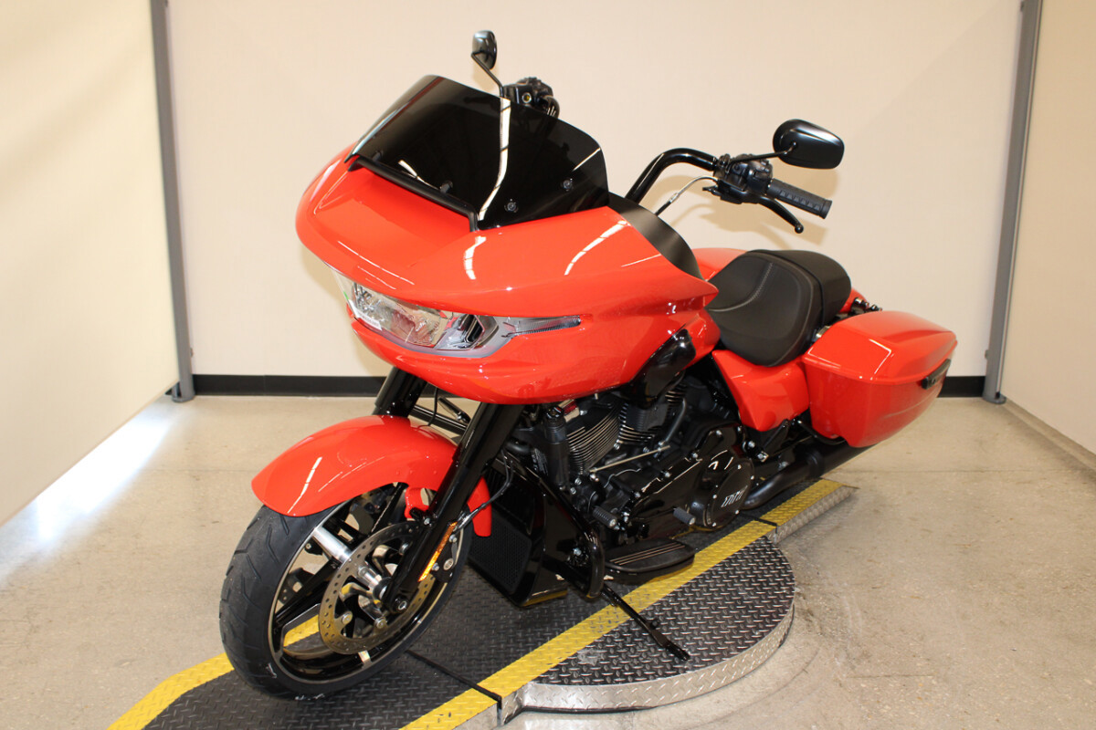 Road Glide®