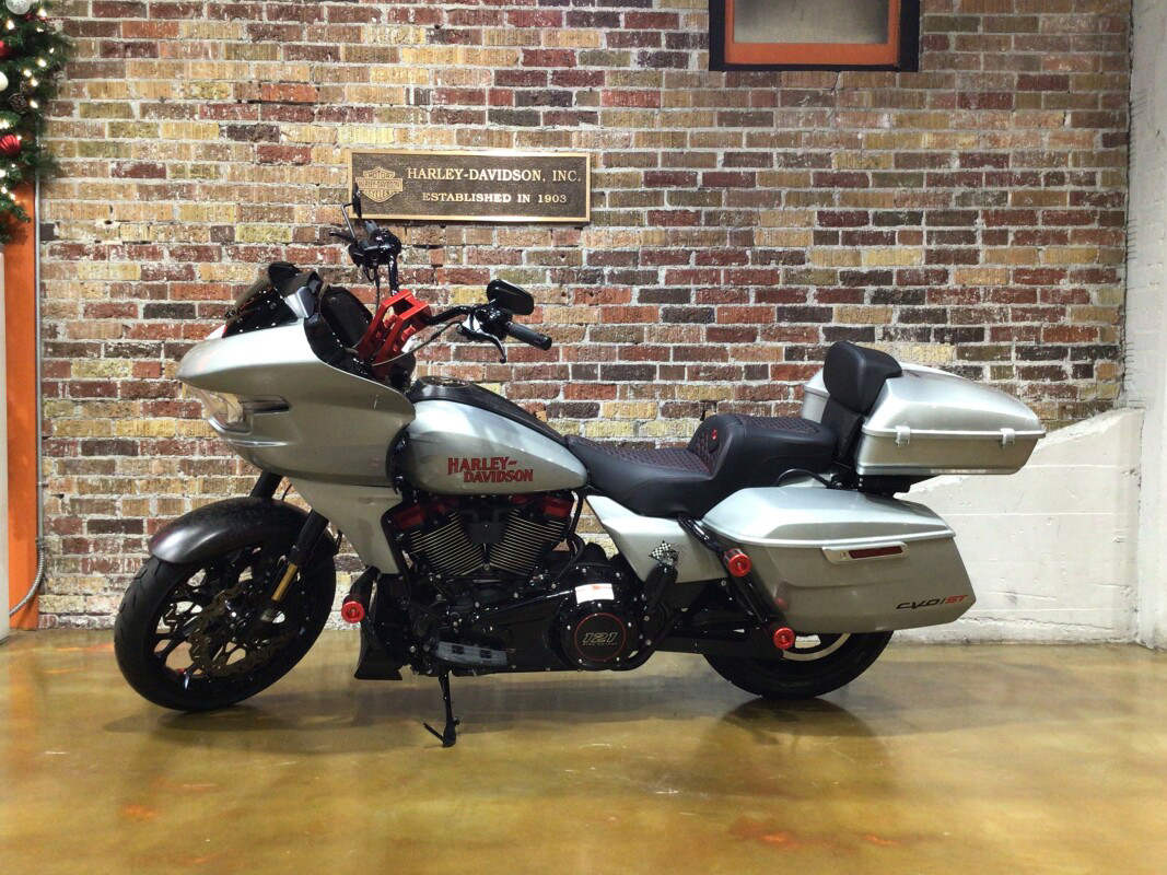 CVO® Road Glide® ST