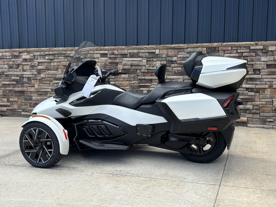 Spyder RT Sea-To-Sky