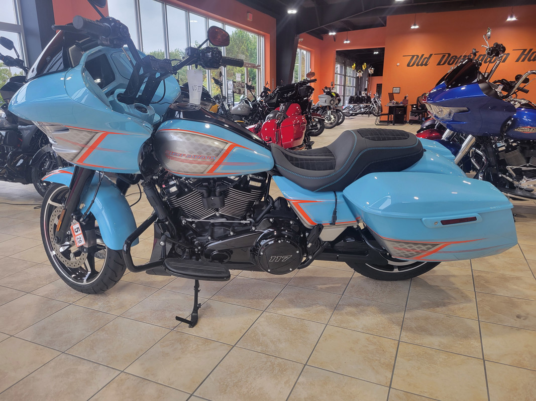 Road Glide®