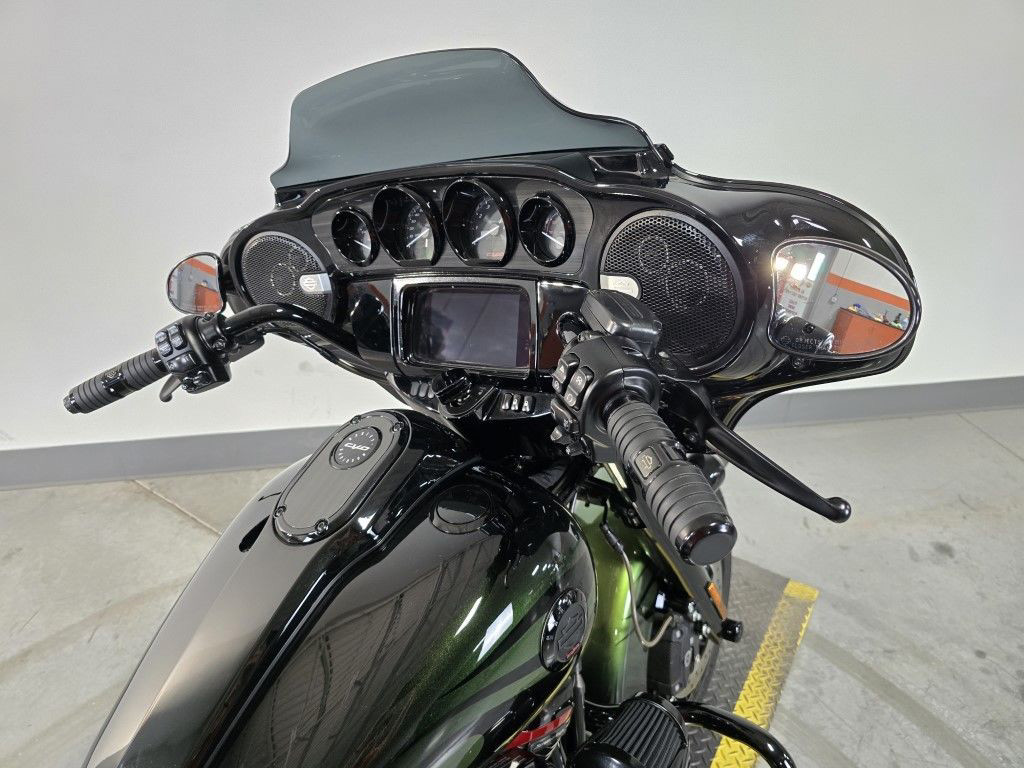 CVO® Street Glide®