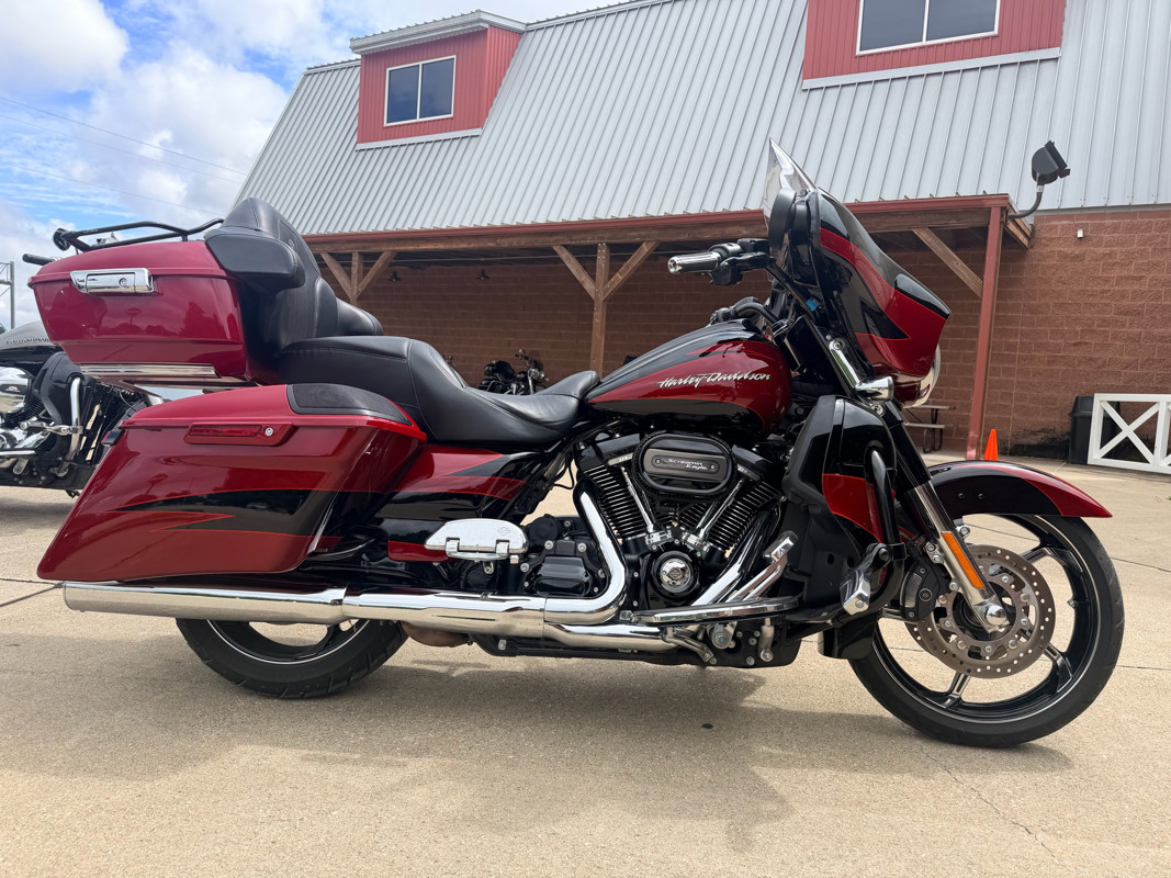 CVO® Street Glide®