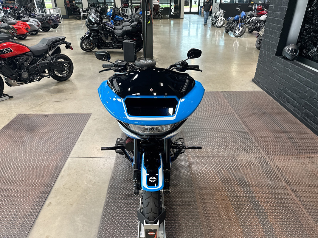 Road Glide®