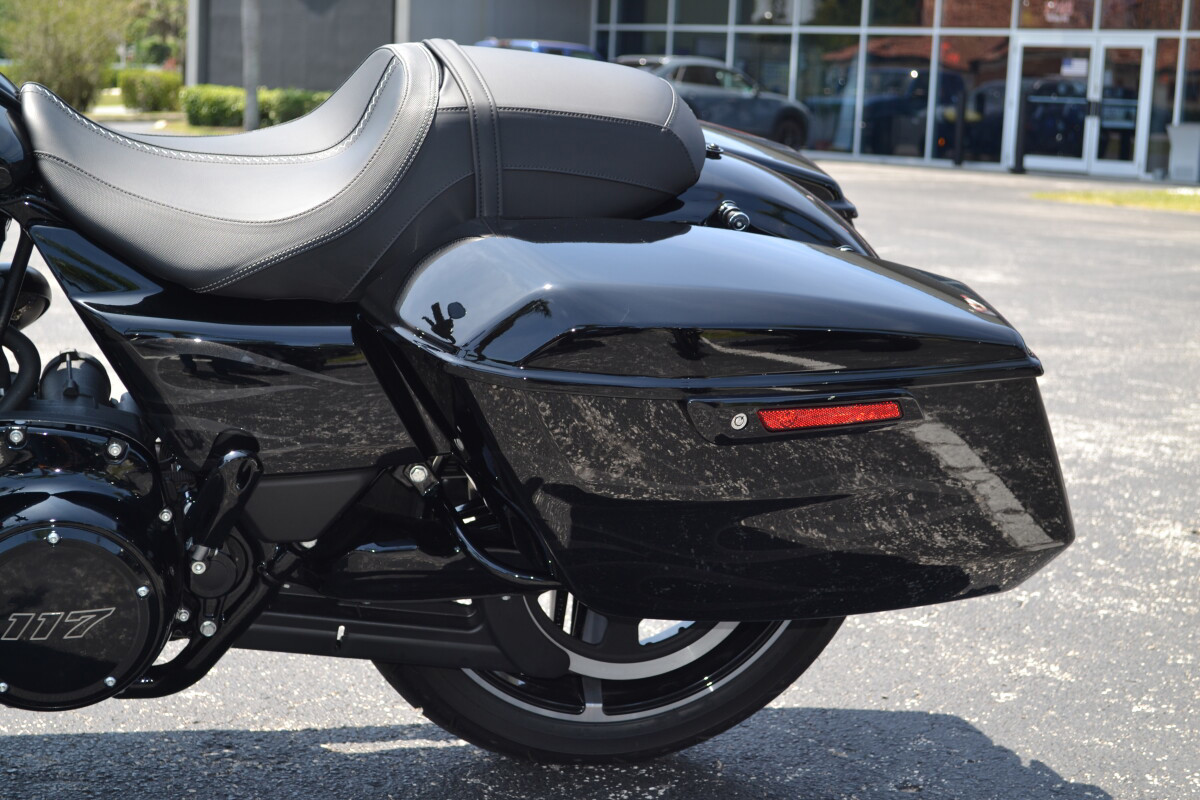 Road Glide®