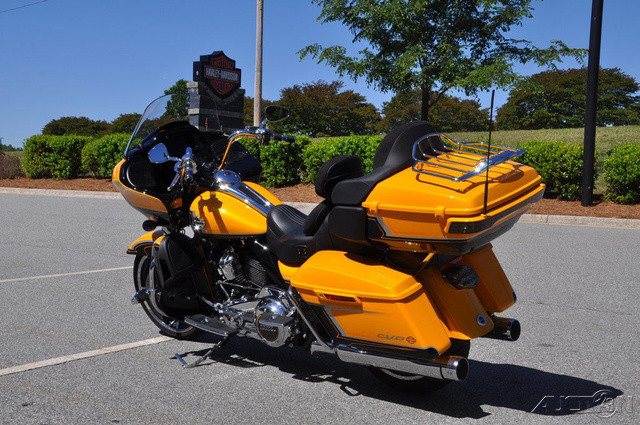 CVO® Road Glide® Limited