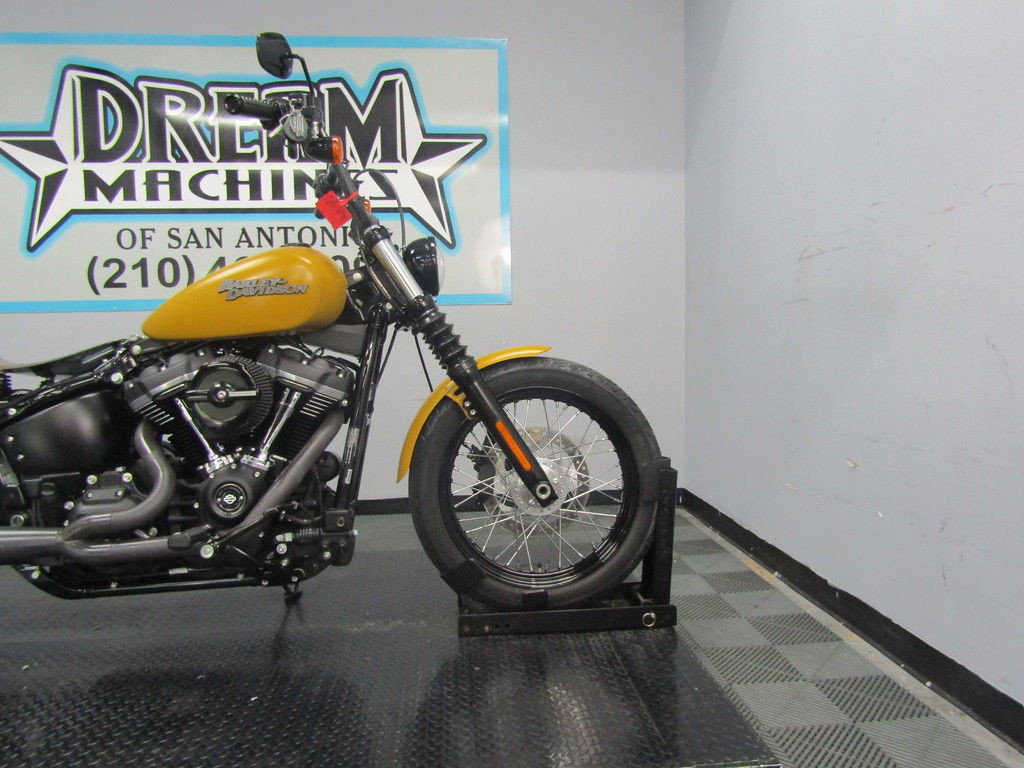 Softail® Street Bob®