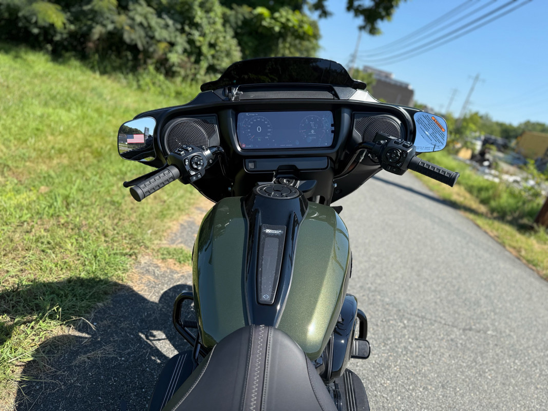 Street Glide®