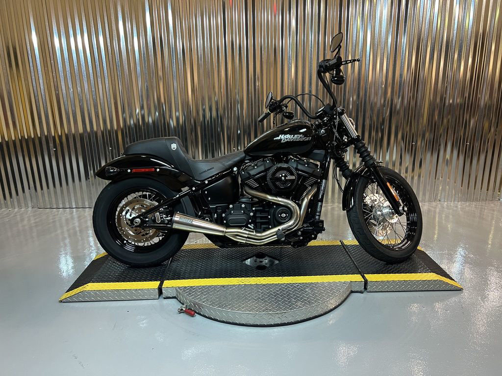 Softail® Street Bob®