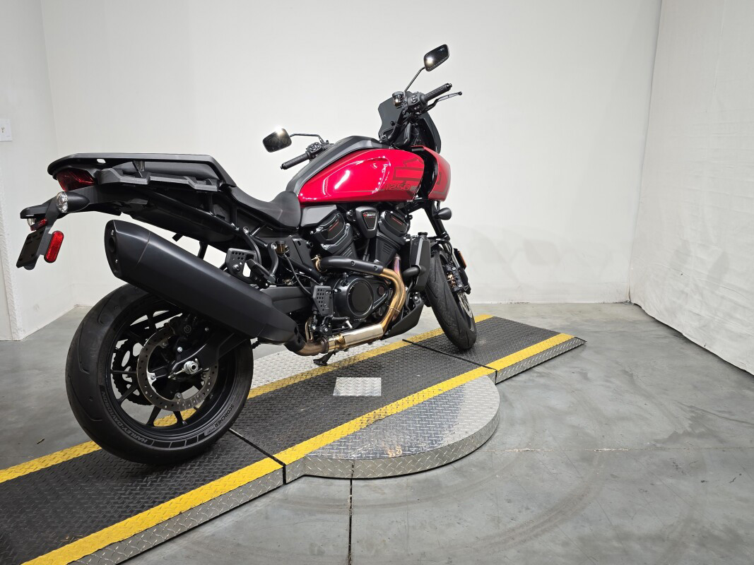 Pan America® 1250 ST