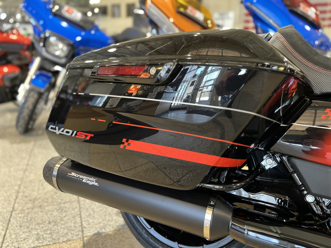 CVO® Road Glide® ST