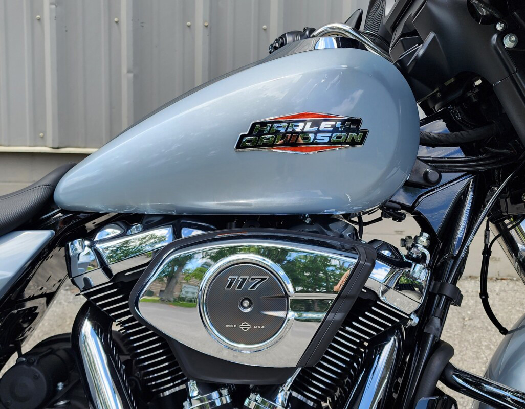 Street Glide®